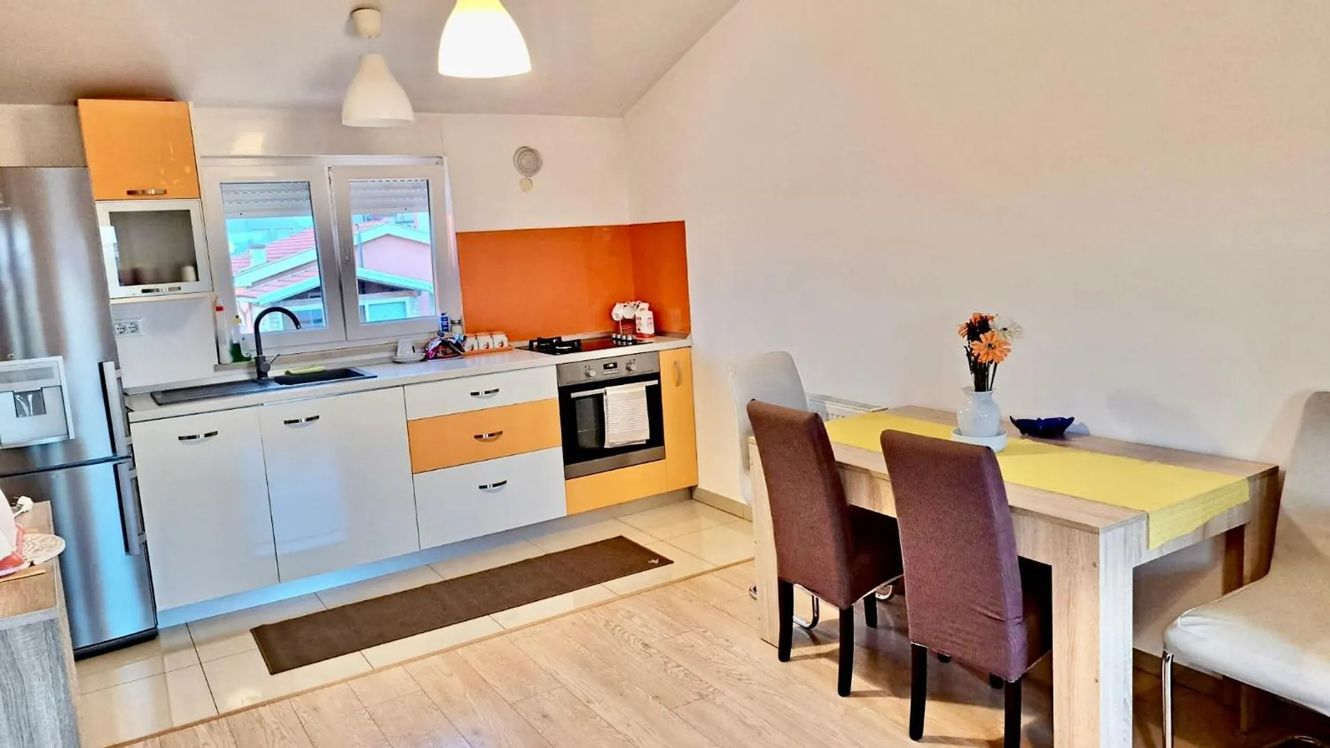 Apartment Apartman Sara-Naomi With Private Parking Place Pula