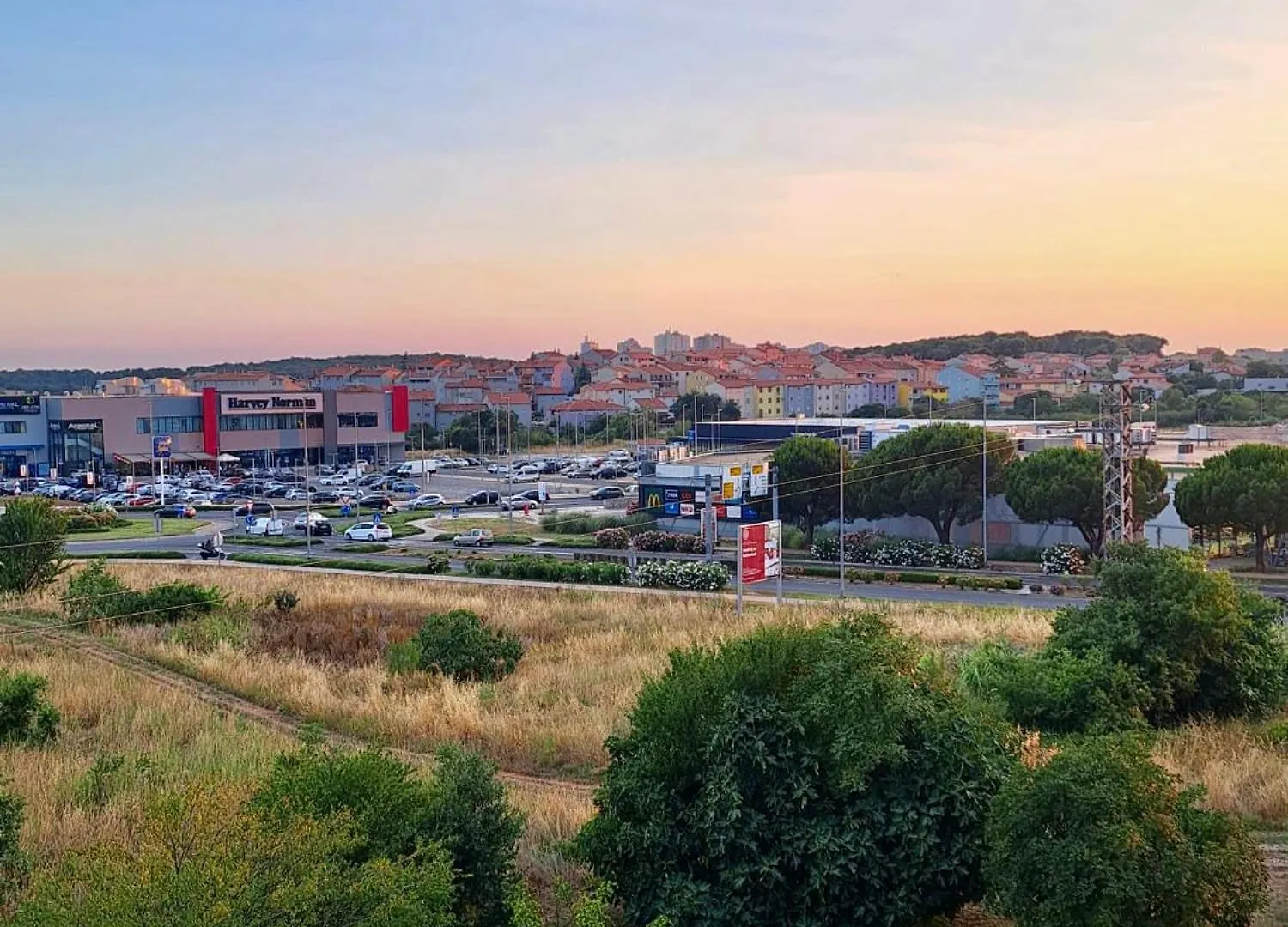 Apartman Sara-Naomi With Private Parking Place Pula 0*,  Croatia